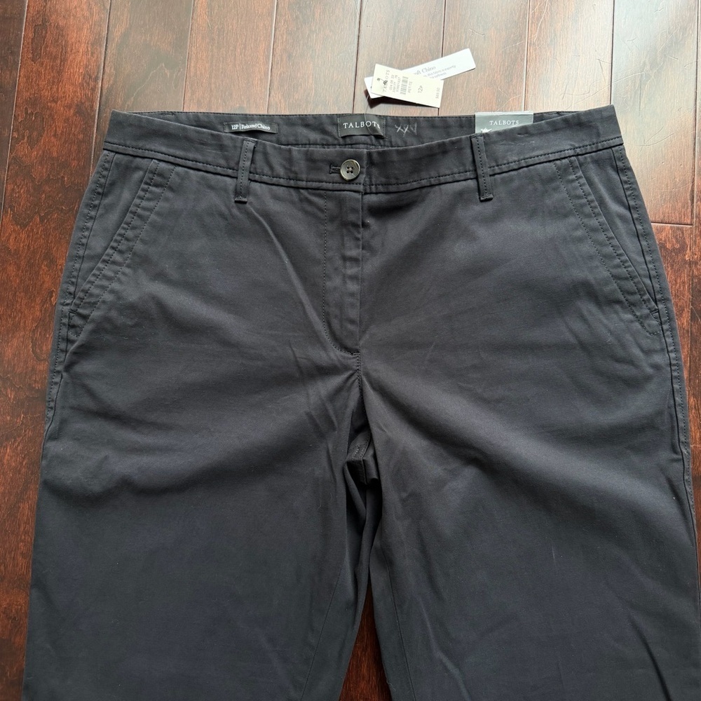 Talbots NWT Women’s Slacks Pants Size 12P Chino Relaxed Ankle Length Black Work - Picture 2 of 9